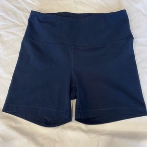 Yogalicious biker shorts. high waisted.